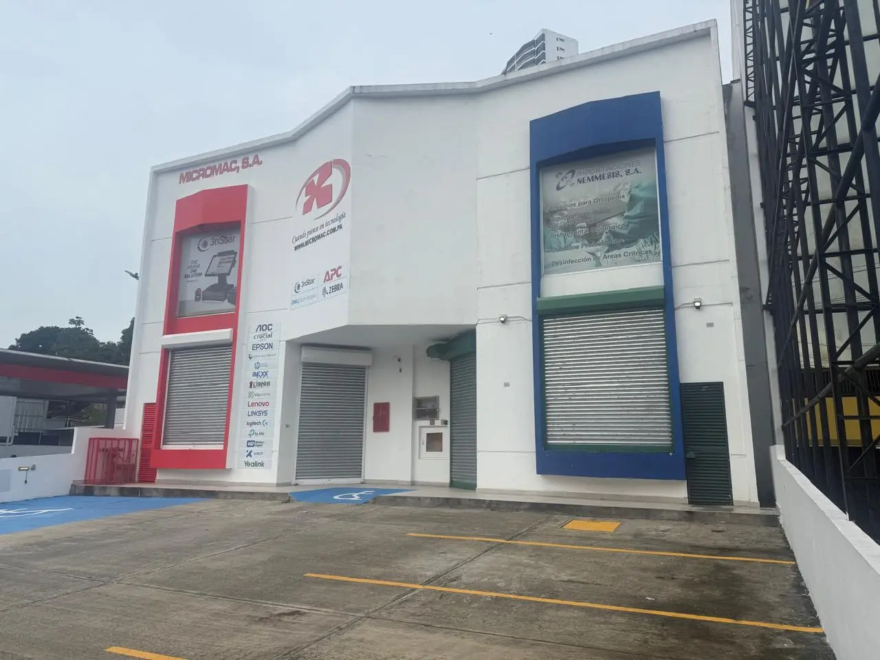 Proyecto: Edificio Locales Comerciales Villa de Las Fuentes